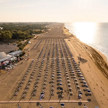 Modern With Large Terrace Apartamento *