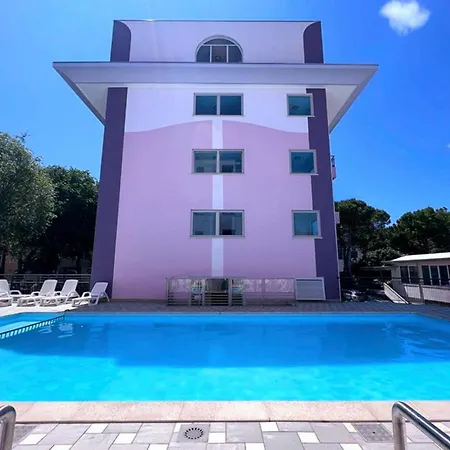 Lägenhet Modern With Large Terrace